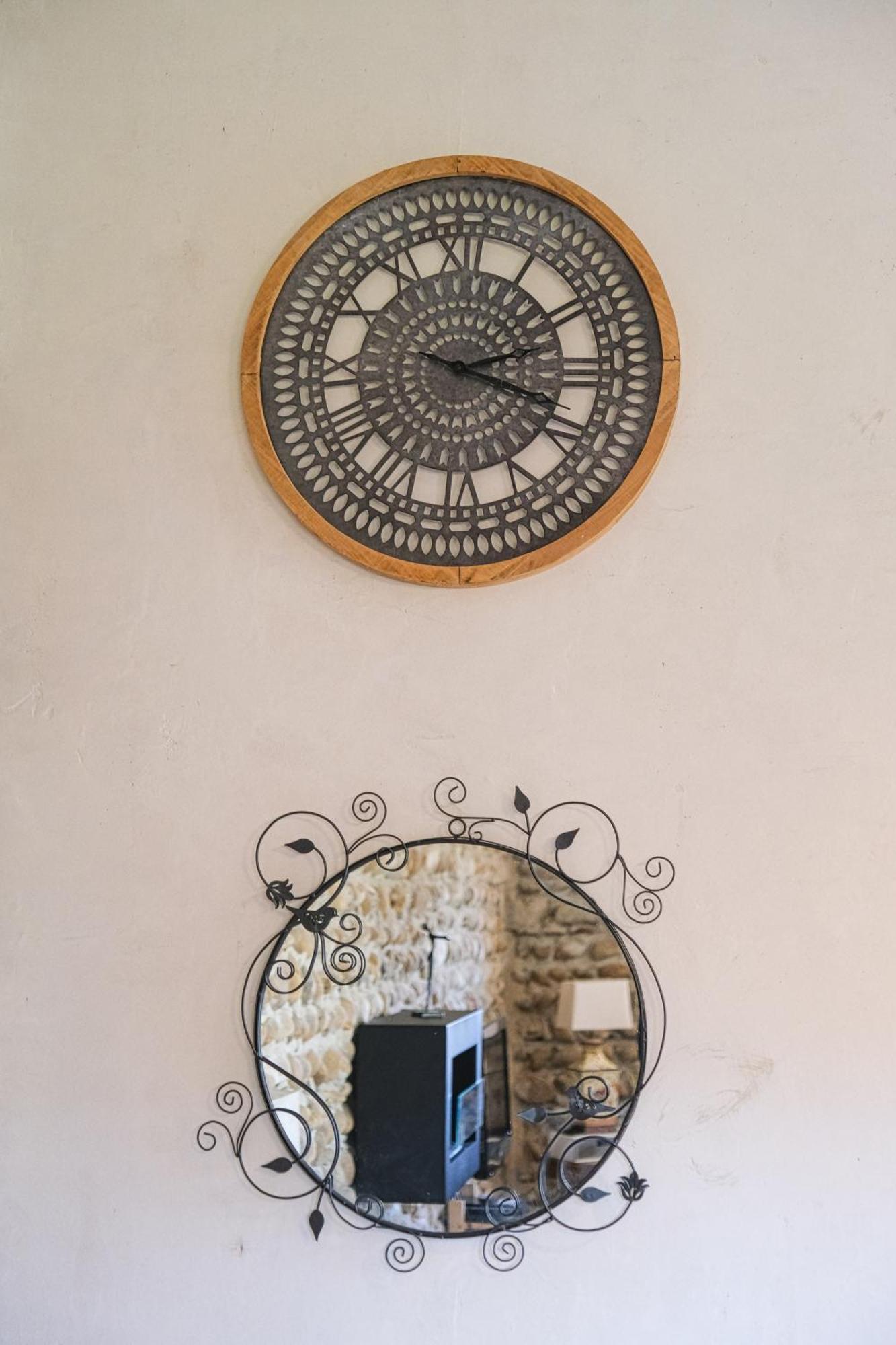 Maison Michonieres - Gite 3 Etoiles - 8 Personnes Miribel  Екстериор снимка